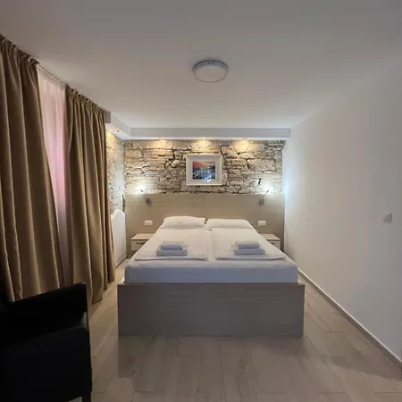 Minella Bed & Breakfast