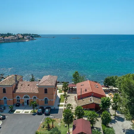 Minella 3*