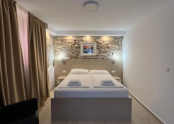 Minella Bed & Breakfast